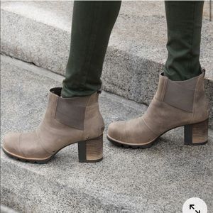 New Women’s Sorel Addington Chelsea Boots